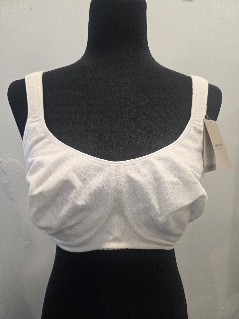 Amoena Soft Support Wire Free Bra Size 40D NWT